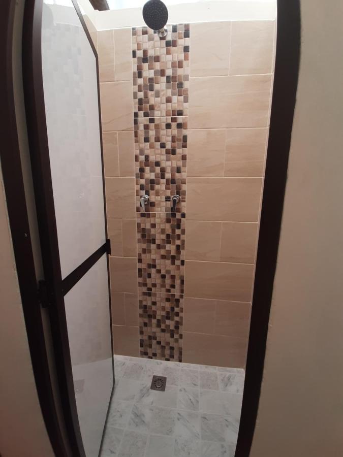 Km0 Hostel سالنتو المظهر الخارجي الصورة